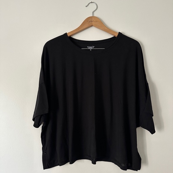 old navy activewear crop. - Picture 1 of 3